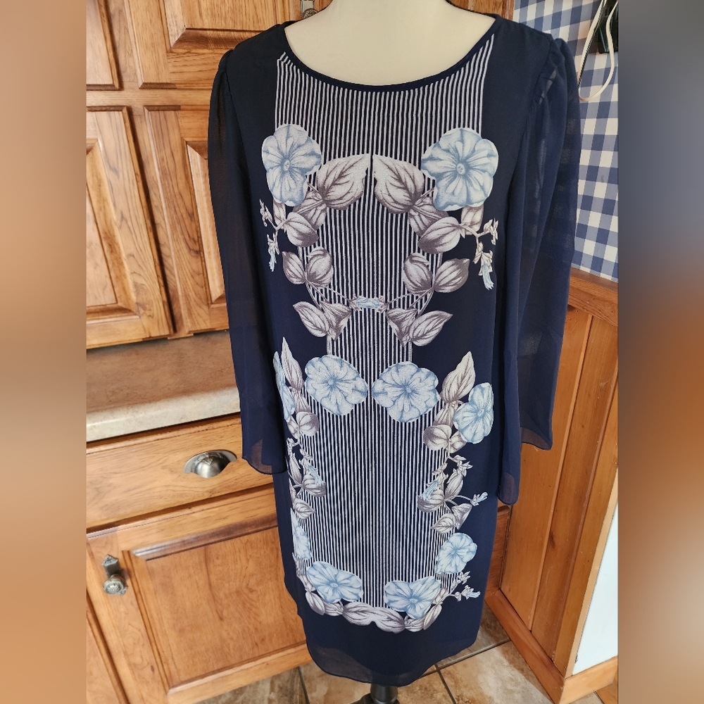 Max Studio Women's Navy Blue Floral Bell Sleeve Dress Size Small